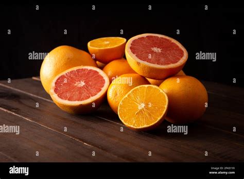 Orange cross section hi-res stock photography and images - Alamy