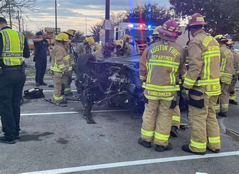 2 taken to hospital after multi-car crash in north Austin | KXAN Austin