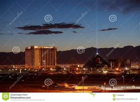 Las Vegas skyline at night editorial stock photo. Image of jack - 118296948