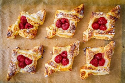 Make Easy Puff Pastry with Raspberries for a Fun Weekend Activity ...