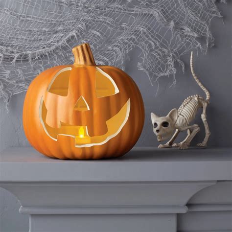 Best Halloween Decor For Cat Lovers | 2020 | POPSUGAR Home