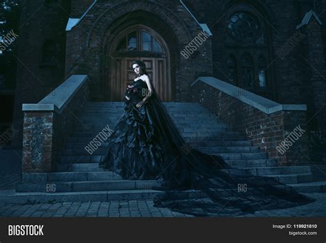 Mysterious Woman Black Image & Photo (Free Trial) | Bigstock