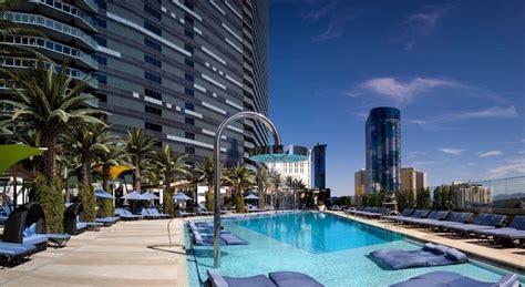 Cosmopolitan Las Vegas poolside | Cosmopolitan las vegas, Best pools in ...