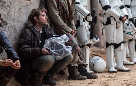 Gareth Edwards Looks Back at the Making of 'Rogue One', Hardly Addresses On-Set Drama - Star ...