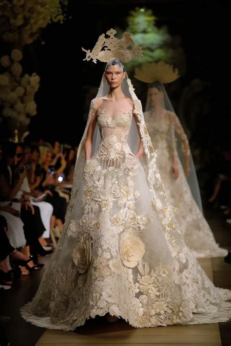 Future Fashion, Oracle, Wedding Gowns, Fashion Inspiration, Weddings, Couture, Design, Arabesque ...