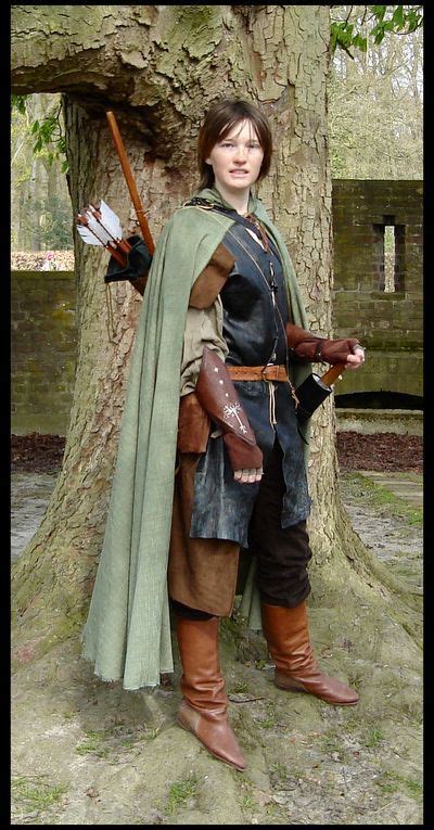 Ranger. Yessss! I hardly ever see ranger or Aragon cosplays! And I would really love to do one ...