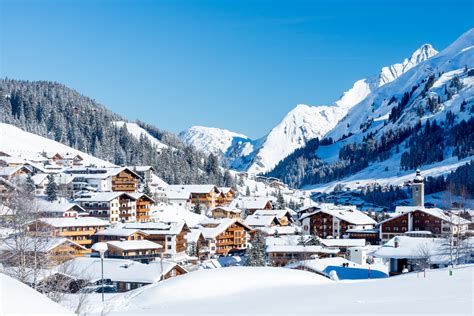 The 3 Best Alpine Ski Resorts for Families - EAT LOVE SAVOR