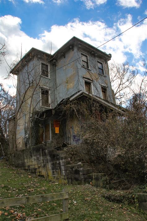 West Philadelphia Collaborative History - An Abandoned House