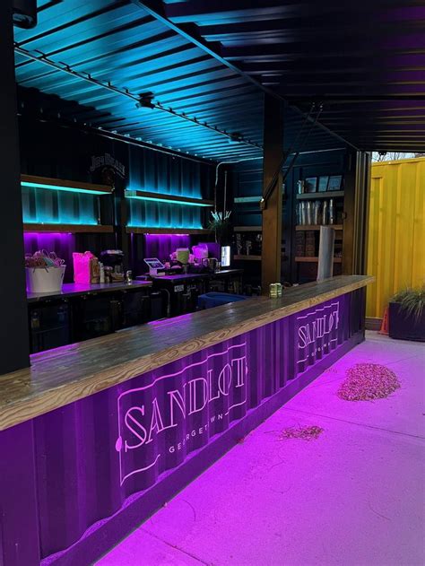 Honomobar US (2022) — HONOMOBO | Container bar, Bar design restaurant ...