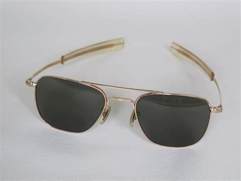 Old-Son: Vtg AO American Optical Aviator Sunglasses 12KGF