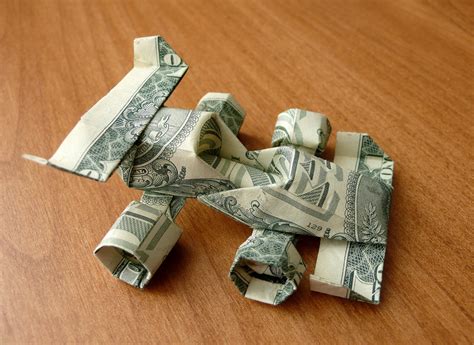 25 Exceptional Dollar Bill Origami Examples