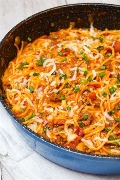 Cheesy Taco Spaghetti - THIS IS NOT DIET FOOD