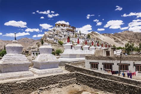 10 Mindblowing Buddhist Monasteries in India