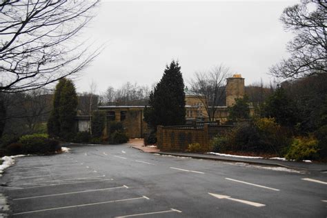 Burnley Crematorium chapel © Bill Boaden cc-by-sa/2.0 :: Geograph Britain and Ireland