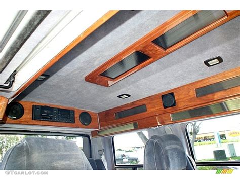 1996 GMC Safari Conversion Van interior Photos | GTCarLot.com