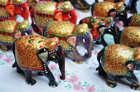 12 Handicrafts of India That You Must Buy | Crafts of India