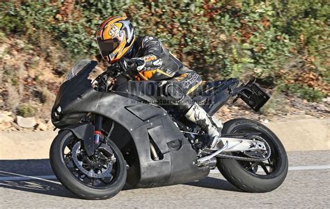 Road-Legal Version Of The KTM RC 8C Caught Testing! - BikesRepublic.com