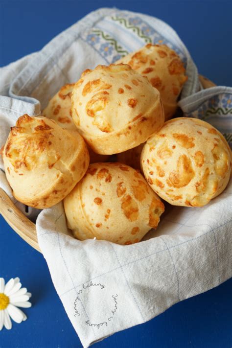 Chipa: Paraguay's Take on Cheese Bread (gluten free) with Video - Jenny is baking