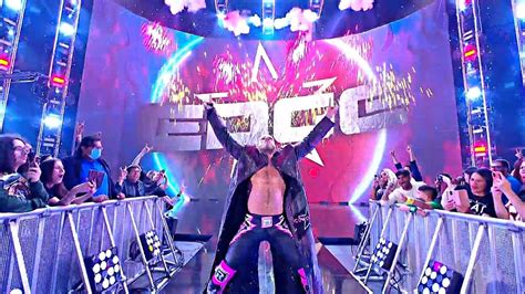 Edge Entrance at Madison Square Garden: WWE SmackDown, Sept. 10, 2021 ...