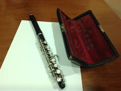 Buffet crampon piccolo flute,, no 3112 carved on it.