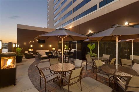 12 Best Hotels With Balconies In Chicago, Illinois | Trip101