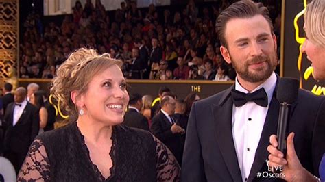 Chris Evans & Sister At Oscars — Adorably Brings Big Sis As His Date ...