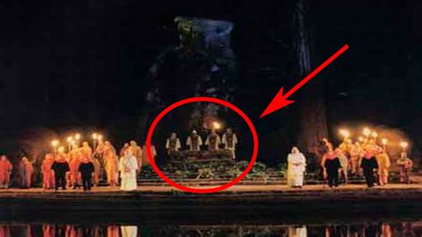 EL MISTERIO DE BOHEMIAN GROVE (VÍDEO DEL RITUAL) - EXTRE MISTERIOS - YouTube