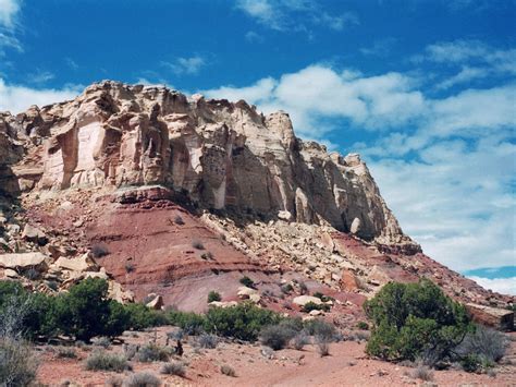 Wingate sandstone cliffs: Bell Canyon, Utah