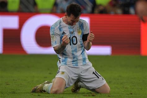 Messi gana por fin una final con Argentina al imponerse a la Brasil de ...