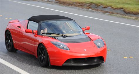 The World's Only Electric Sports Car: 2010 Tesla Roadster