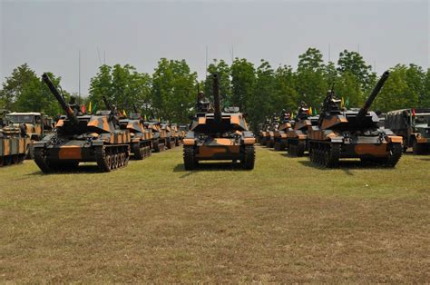 Stingray Light Tanks of the Royal Thai Army [1600x1062] : MilitaryPorn