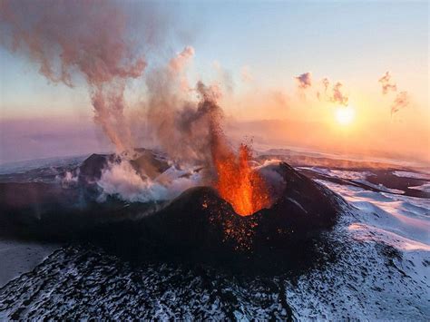 Volcano Flights | Maalaea Harbor Activities