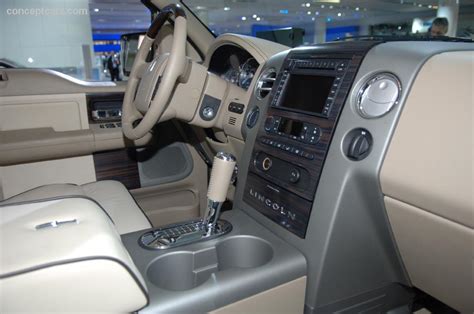 2007 Lincoln Mark LT - Information and photos - MOMENTcar