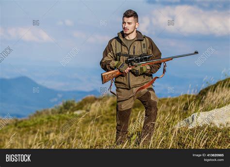 Hunter Hunting Gun Image & Photo (Free Trial) | Bigstock