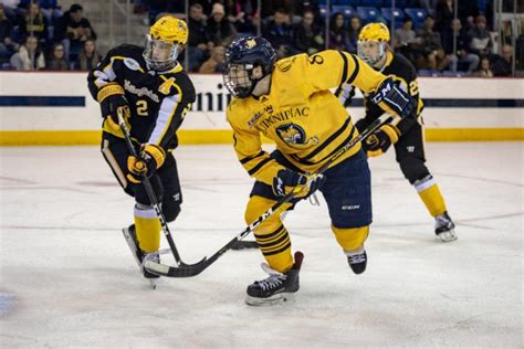 Quinnipiac men’s ice hockey rolls past AIC to remain undefeated – The Quinnipiac Chronicle