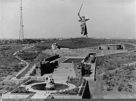 Mamayev Kurgan Battle, Stalingrad - Battle and Monument