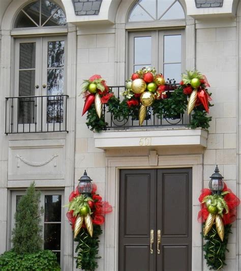 35 Best Photos Apartment Balcony Christmas Decorating Ideas - 17 Cool ...