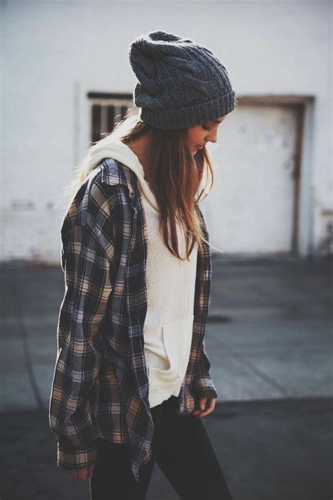 beanie, hoodie, flannel, leggings. | Hipster fashion, Fashion, Clothes