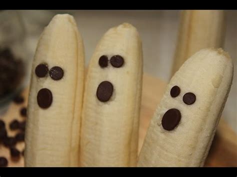 Healthy Halloween Treats - Banana Ghost DIY - YouTube