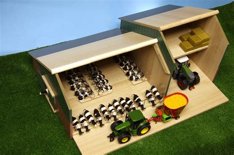 Kids Glode model toy farm building wooden cattle & machinery shed