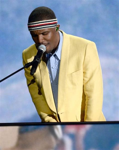 Frank Ocean performing with a Beta 58 at the 55th Annual GRAMMY Awards ...