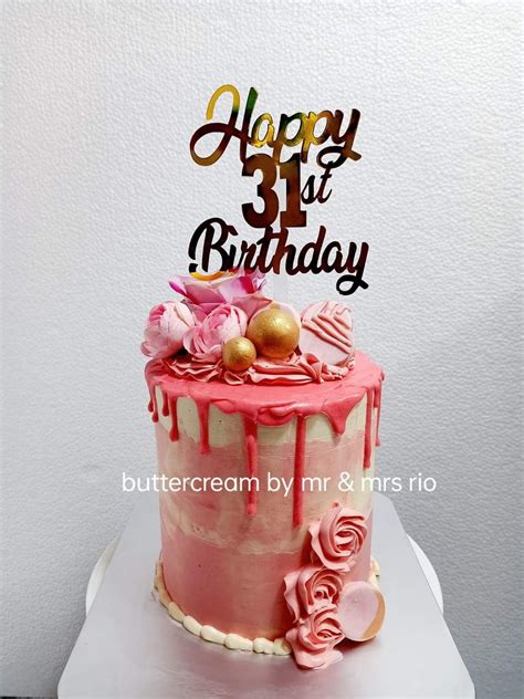 Cake topper by Paperie Crafts PH 31st Birthday, Happy Birthday, Paperie, Birthday Cake Toppers ...