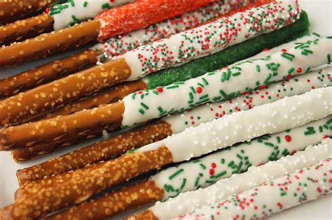 Christmas White Chocolate-Dipped Pretzel Rods | The Kitchen is My Playground