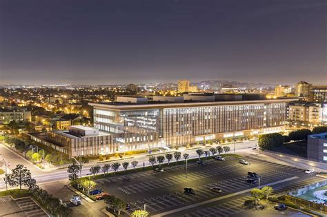 Governor George Deukmejian Courthouse