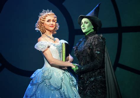 'Wicked' musical comes to Houston with new Elphaba, Glinda leads