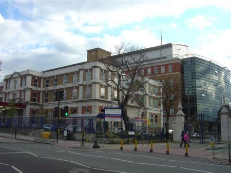 King's College Hospital, London © Fan Yang cc-by-sa/2.0 :: Geograph ...