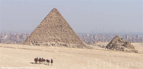 Egypt Travel: The Pyramids of Giza (The Giza Necropolis )