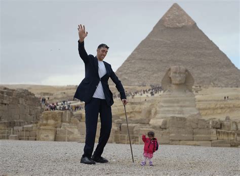 The World's Tallest Man Met the World's Shortest Woman, And Just Look at These Pics - Maxim