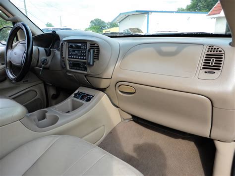 2000 Ford excursion interior colors