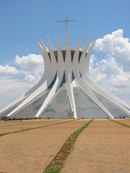 AD Classics: Cathedral of Brasilia / Oscar Niemeyer | ArchDaily